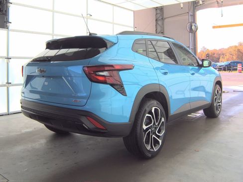 Used 2025 Chevrolet Trax RS w/ Driver Confidence Package image 6