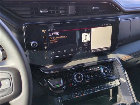 Used 2024 GMC Sierra 1500 AT4 w/ Technology Package image 13