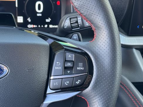 Used 2025 Ford Explorer ST image 21