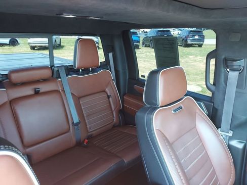 Used 2024 GMC Sierra 2500 Denali Ultimate AWD/4WD image 14