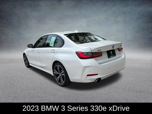 Used 2023 BMW 330e xDrive w/ Premium Package AWD/4WD image 3