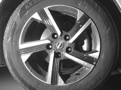 Used 2025 Nissan Sentra SV image 13