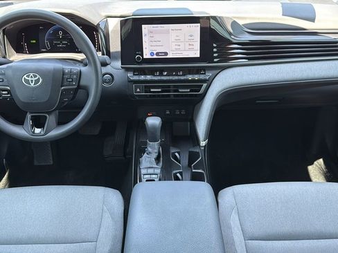 Used 2025 Toyota Camry LE image 16