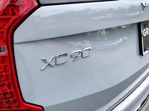 Certified 2024 Volvo XC90 B6 Plus w/ Protection Package Premier AWD/4WD image 28