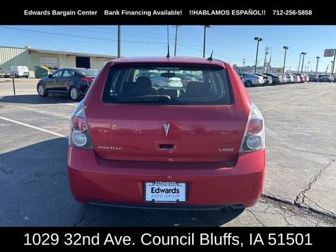 Used 2010 Pontiac Vibe Base w/ Preferred Package image 7