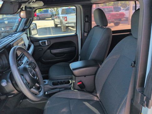 Certified 2024 Jeep Wrangler Sport S image 13