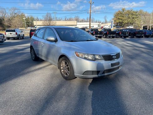 Used 2012 Kia Forte EX image 1