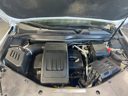 Used 2014 Chevrolet Equinox LS image 24