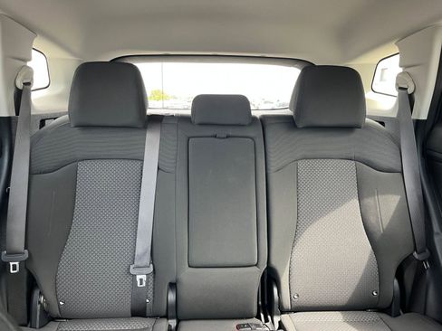 Used 2025 Kia Sportage LX FWD image 37