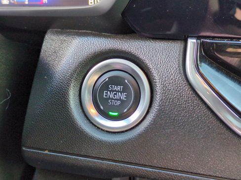 Used 2025 Chevrolet Colorado Trail Boss AWD/4WD image 19