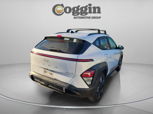 Used 2024 Hyundai Kona SEL w/ Convenience Package image 7