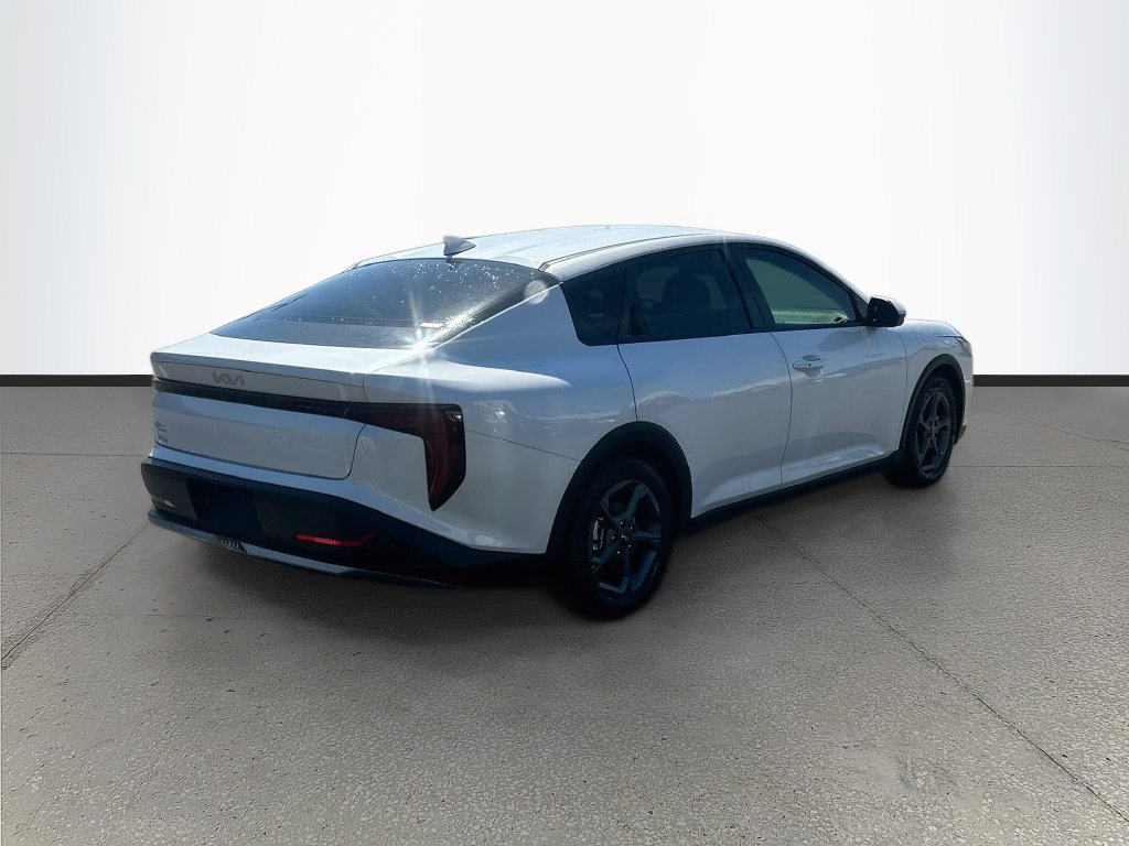 New 2026 Kia K4 FWD image 7