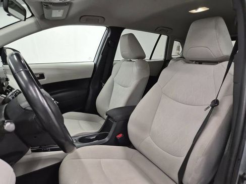 Used 2022 Toyota Corolla Cross LE image 21