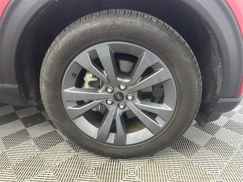 Used 2023 Ford Explorer XLT w/ Equipment Group 202A image 13