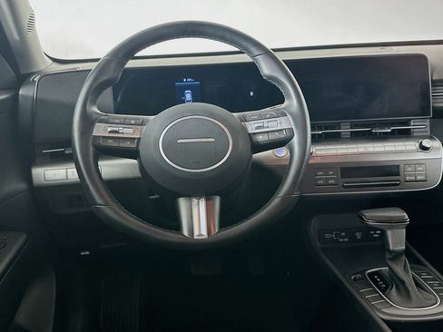 Used 2025 Hyundai Kona SEL image 18