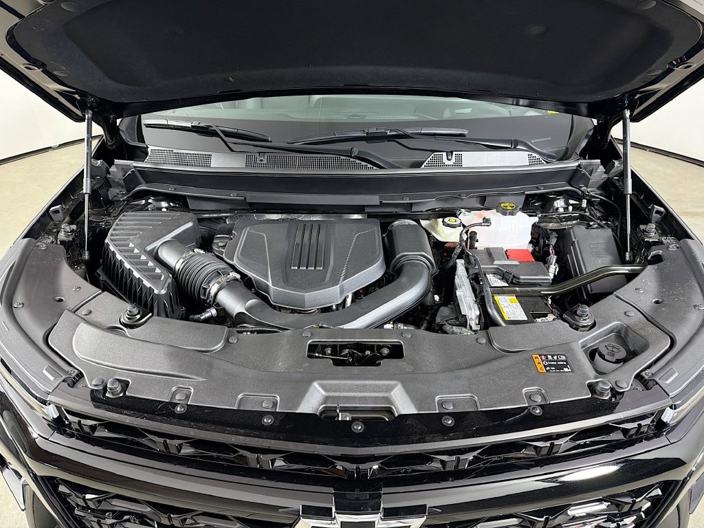 New 2026 Chevrolet Traverse RS w/ LPO, Floor Liner Package AWD/4WD image 28