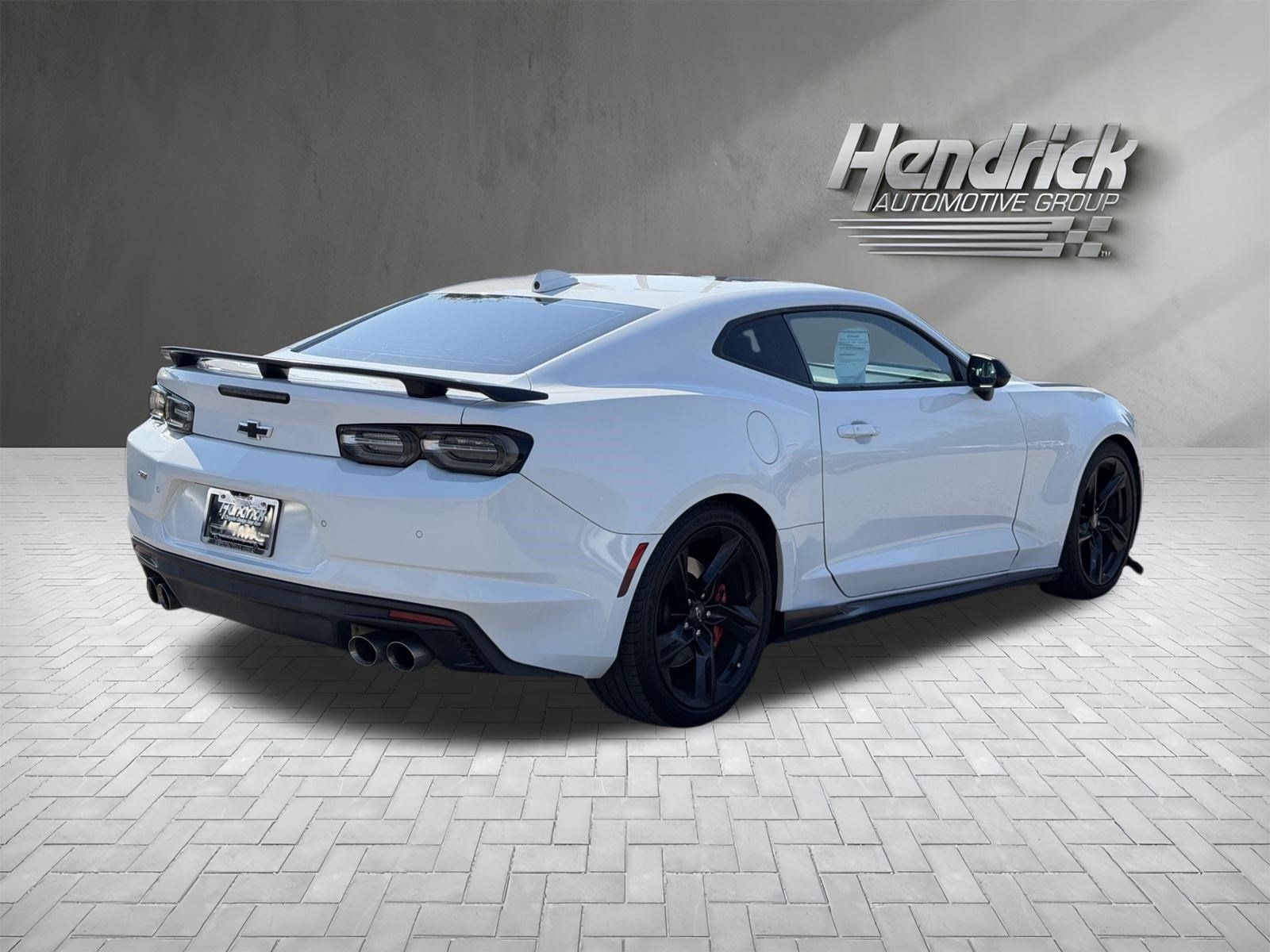 Used 2022 Chevrolet Camaro SS RWD image 9