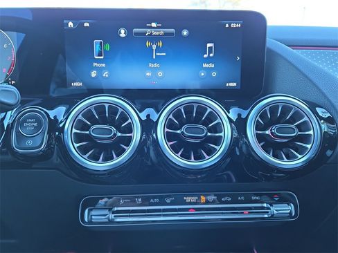 Certified 2024 Mercedes-Benz GLA 250 4MATIC image 24