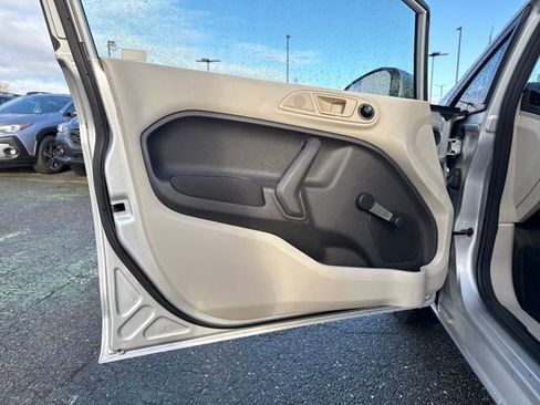 Used 2013 Ford Fiesta S image 16