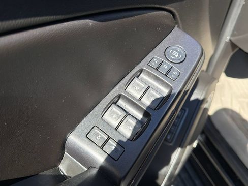 Used 2018 GMC Yukon XL SLT RWD image 20