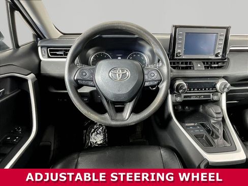 Used 2020 Toyota RAV4 XLE w/ Convenience Package FWD image 8
