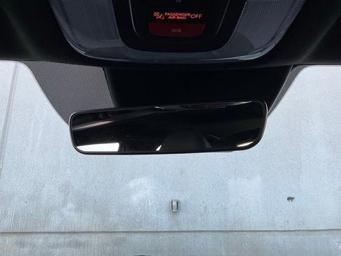 Used 2025 Hyundai Elantra Limited image 17