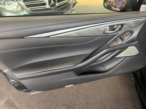 Used 2017 INFINITI Q60 3.0t w/ Cargo Package AWD/4WD image 13