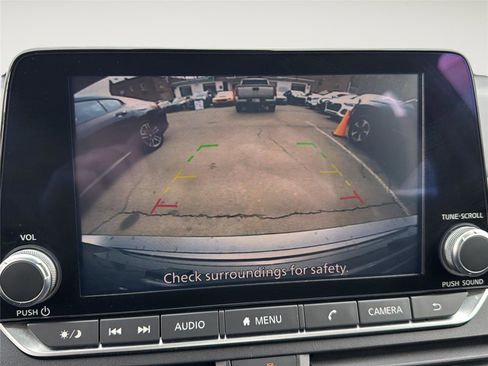 Used 2024 Nissan Altima 2.5 SV image 20