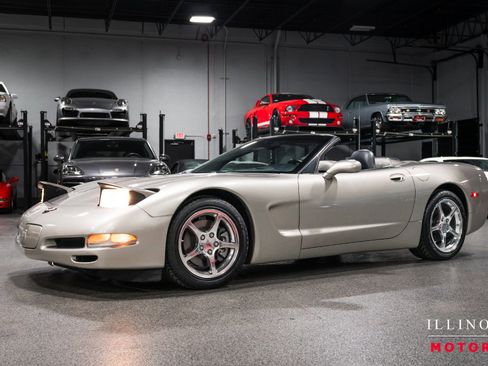 Used 2002 Chevrolet Corvette Convertible w/ Preferred Equipment Group2 image 1