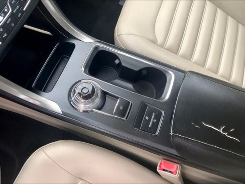 Used 2020 Ford Fusion SEL FWD image 17
