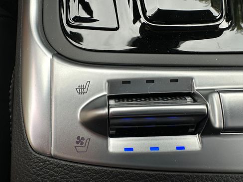 New 2026 Kia Carnival SX w/ SX Dark Edition Package image 39