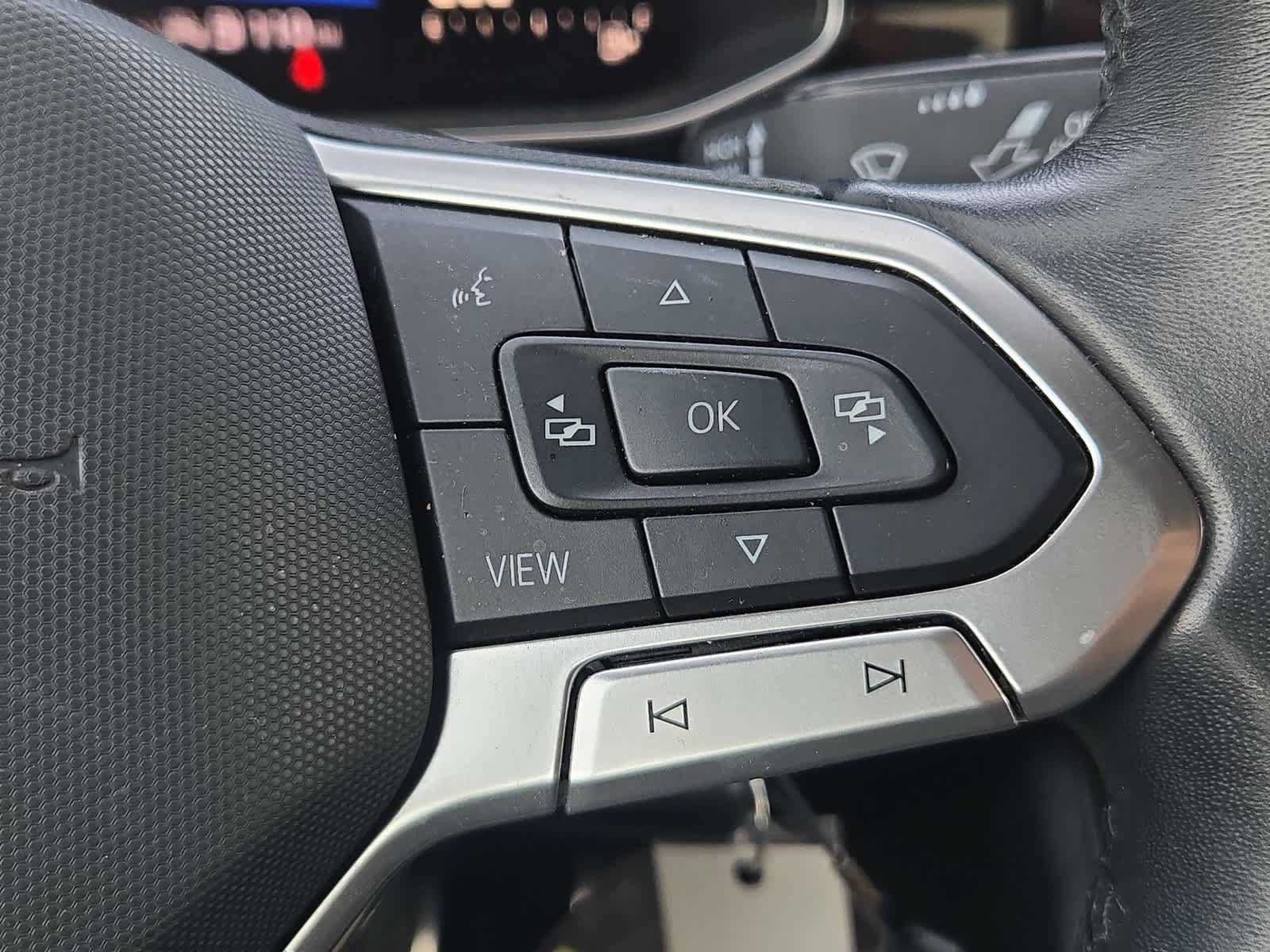 Used 2025 Volkswagen Jetta Sport FWD image 24