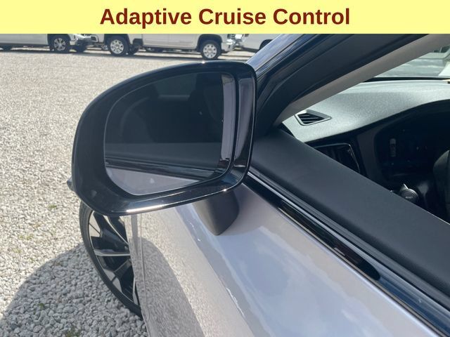 Used 2026 Volvo XC60 B5 Plus AWD/4WD image 7
