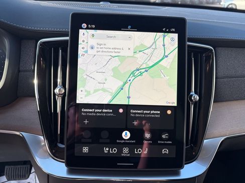 New 2026 Volvo XC90 B6 Plus w/ Protection Package Premier AWD/4WD image 25