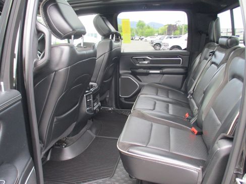 Used 2020 RAM 1500 Laramie AWD/4WD image 13