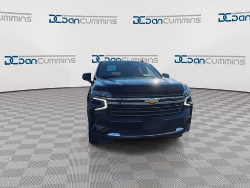 Used 2024 Chevrolet Suburban LT AWD/4WD image 3