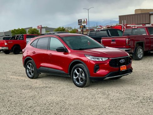 Used 2025 Ford Escape ST-Line AWD/4WD image 6