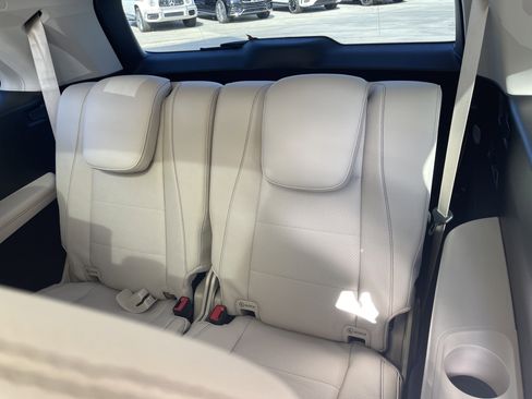 Certified 2022 Mercedes-Benz GLS 450 4MATIC image 33