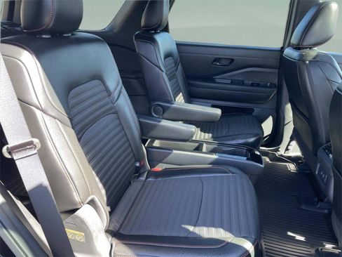 New 2026 Nissan Pathfinder Rock Creek AWD/4WD image 18