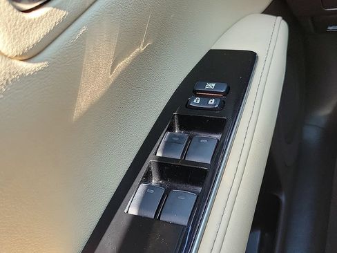 Used 2017 Lexus ES 350 w/ Navigation System Package FWD image 13