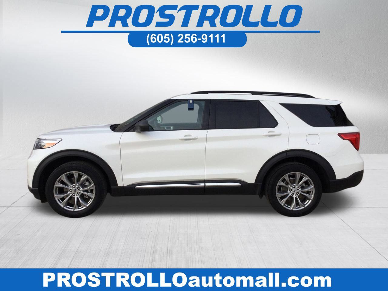 Used 2023 Ford Explorer XLT w/ Equipment Group 202A AWD/4WD image 1