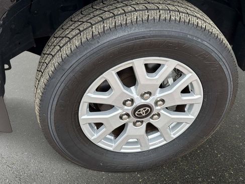 Used 2025 Toyota Tacoma SR5 image 11
