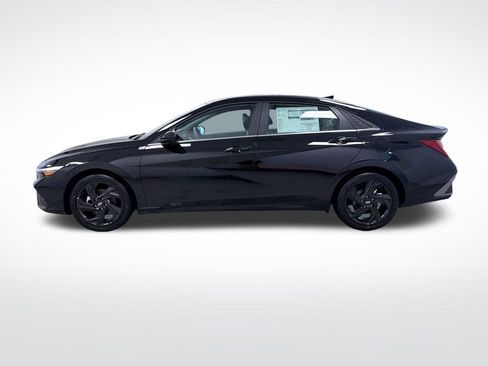 New 2026 Hyundai Elantra SEL Sport Premium FWD image 2