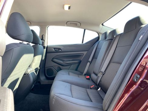 Used 2025 Nissan Altima 2.5 SV image 27