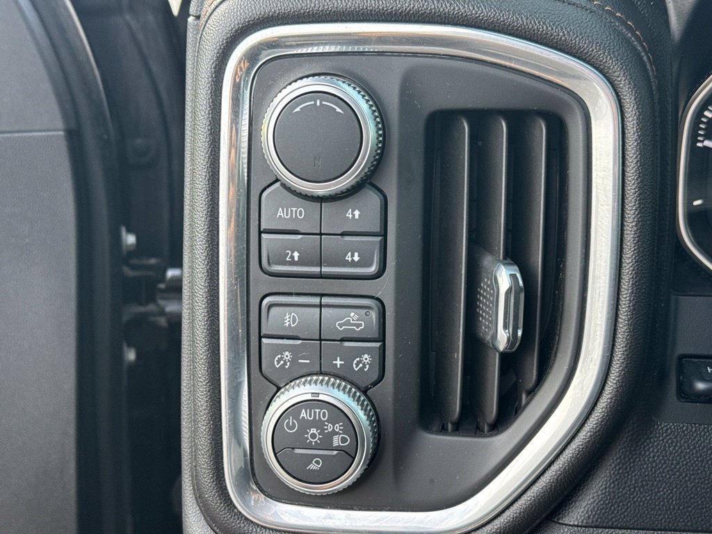 Used 2019 GMC Sierra 1500 AT4 w/ AT4 Premium Package AWD/4WD image 17