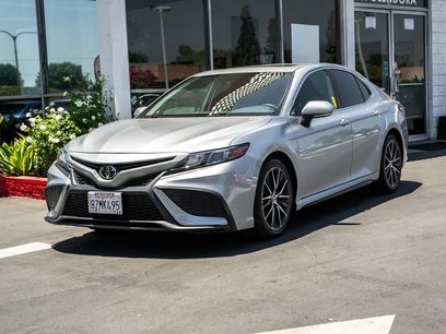 Used 2022 Toyota Camry SE w/ Convenience Package