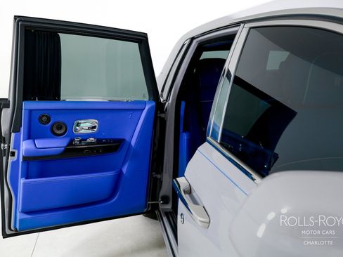 Used 2024 Rolls-Royce Phantom Sedan w/ The Phantom Package RWD image 28