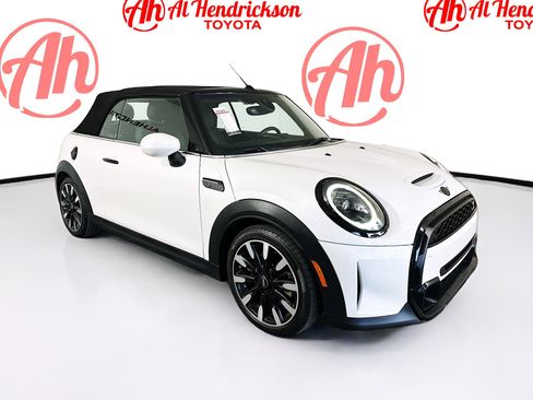 Used 2023 MINI Cooper S image 1