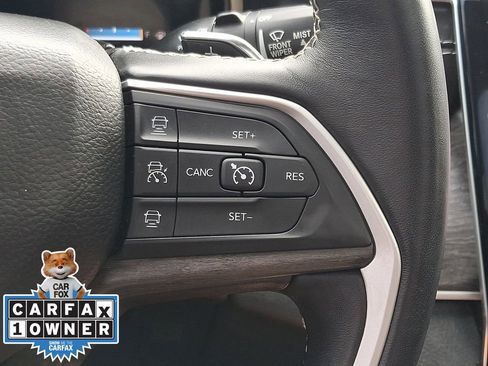 Used 2022 Jeep Grand Cherokee L Limited w/ Luxury Tech Group II image 25