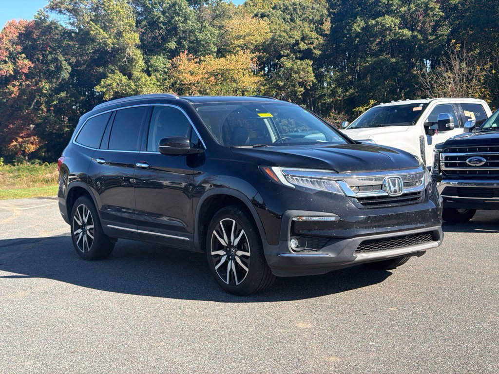 Used 2020 Honda Pilot Touring image 1